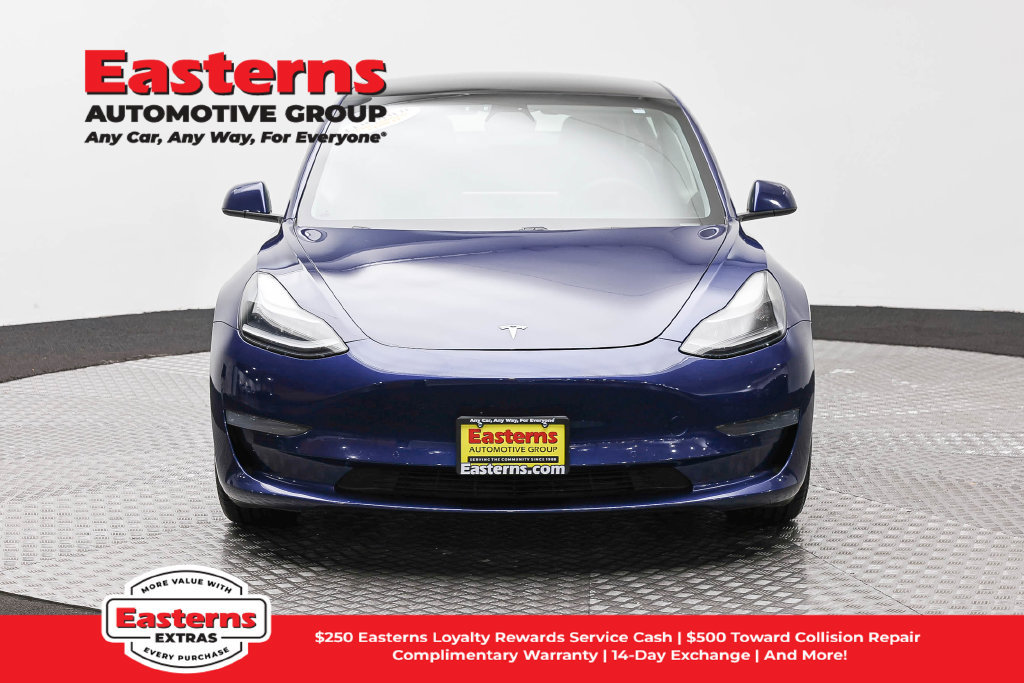 Used 2021 Tesla Model 3 Standard Range Plus RWD image 3