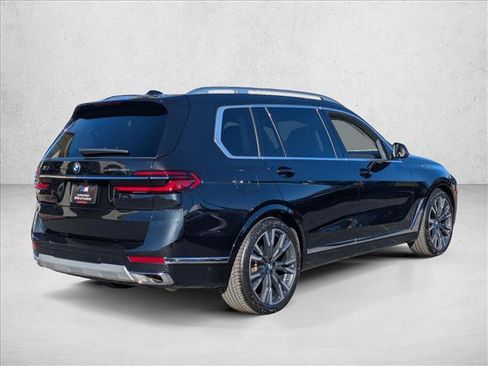 Certified 2023 BMW X7 xDrive40i w/ Premium Package image 5