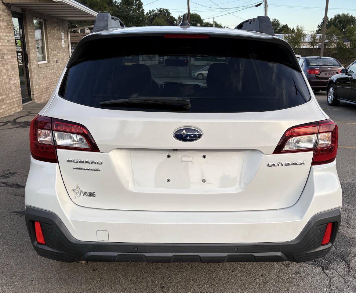 Used 2018 Subaru Outback 2.5i Limited AWD/4WD image 3