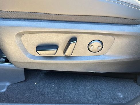 New 2026 Nissan Pathfinder Platinum image 24