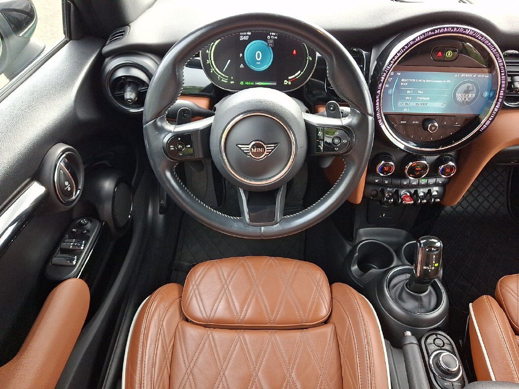 Used 2023 MINI Cooper S w/ Signature Upholstery Package FWD image 11