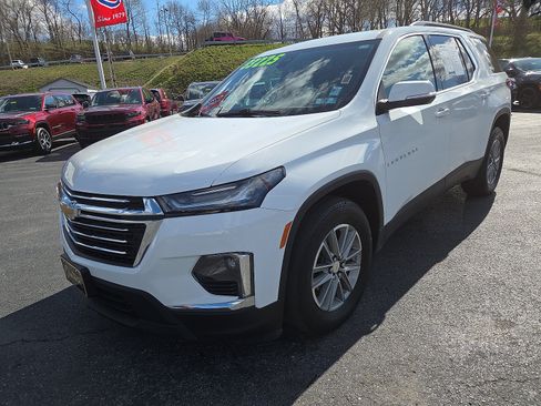Used 2023 Chevrolet Traverse LT AWD/4WD image 7