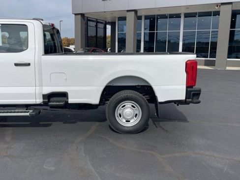 Used 2024 Ford F250 XL image 3