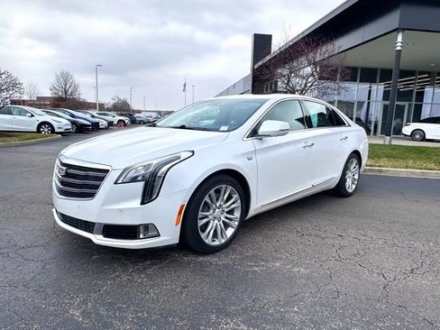 Used 2018 Cadillac XTS Luxury w/ Driver Awareness Package image 4