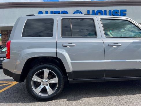 Used 2016 Jeep Patriot High Altitude AWD/4WD image 39