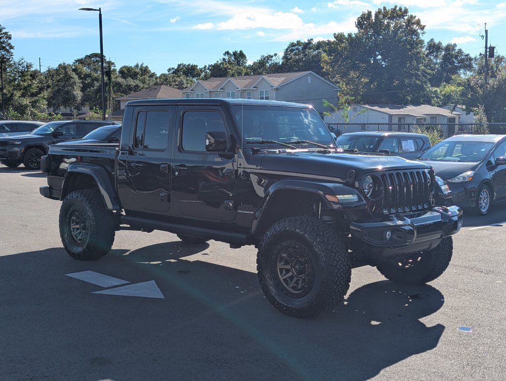 Used 2023 Jeep Gladiator Overland AWD/4WD image 9