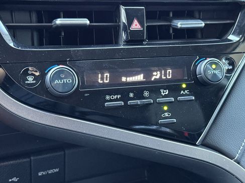 Certified 2024 Toyota Camry SE FWD image 19