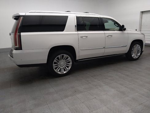 Used 2017 Cadillac Escalade ESV Platinum RWD image 10