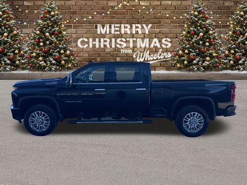 Used 2023 Chevrolet Silverado 3500 High Country w/ Z71 Off-Road Package image 2