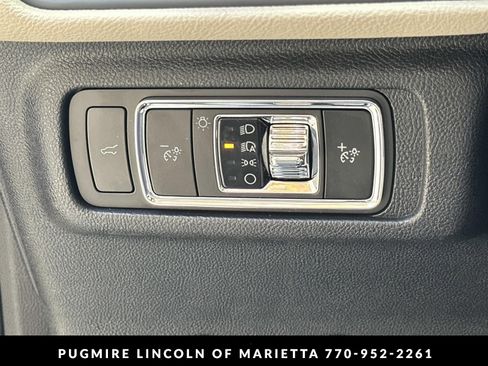 New 2026 Lincoln Corsair Premiere FWD image 34