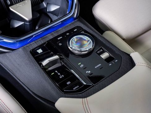 Used 2025 BMW X3 xDrive30i w/ Convenience Package image 25