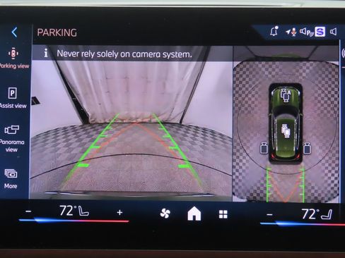 Certified 2025 BMW X1 xDrive28i w/ Premium Package image 15