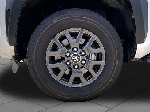 Used 2025 Toyota 4Runner SR5 image 10