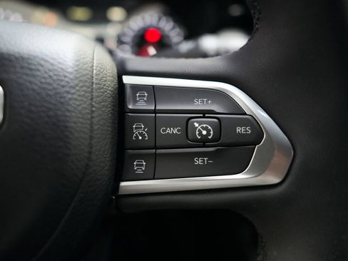 Used 2023 Jeep Compass Limited w/ Elite Group AWD/4WD image 25