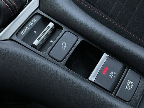 Used 2025 Honda HR-V Sport image 34