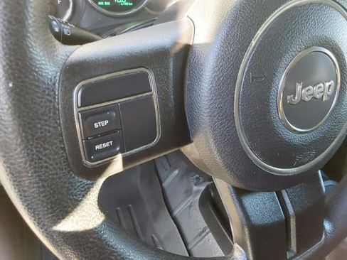 Used 2013 Jeep Wrangler Sport AWD/4WD image 15