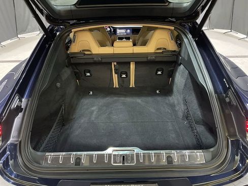 Used 2022 Porsche Panamera 4 image 31