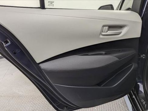 Used 2025 Toyota Corolla LE image 16