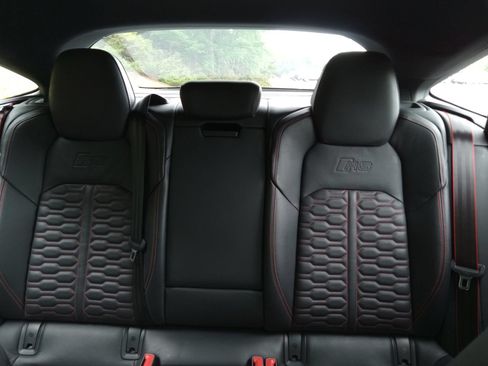 Used 2022 Audi RS 7 Sportback AWD/4WD image 23