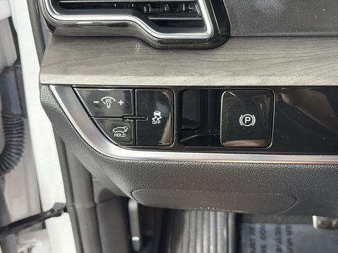Certified 2024 Kia Sportage X-Pro Prestige AWD/4WD image 32