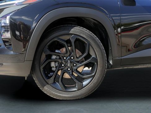 Used 2024 Chevrolet Trax RS w/ Driver Confidence Package image 4