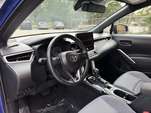 Used 2024 Toyota Corolla Cross AWD Hybrid image 18