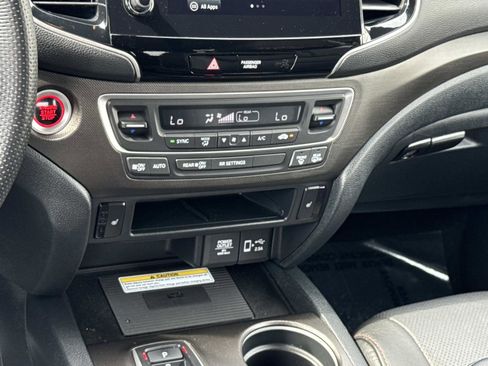 Certified 2023 Honda Passport TrailSport image 4