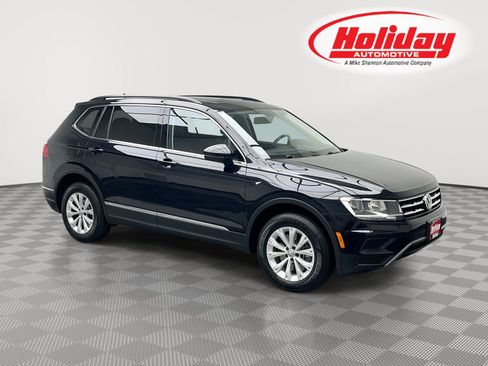 Used 2018 Volkswagen Tiguan SE w/ Panoramic Sunroof Package AWD/4WD image 1