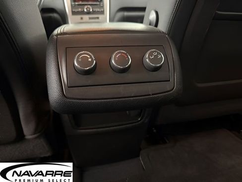 Used 2011 GMC Acadia SLE FWD image 11