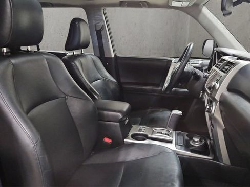 Used 2010 Toyota 4Runner Limited AWD/4WD image 20