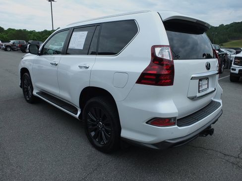 Used 2020 Lexus GX 460 Luxury w/ Luxury Sport Package AWD/4WD image 5