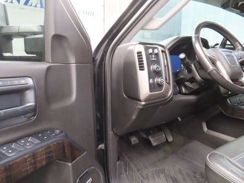 Used 2015 GMC Sierra 2500 Denali w/ Duramax Plus Package AWD/4WD image 47