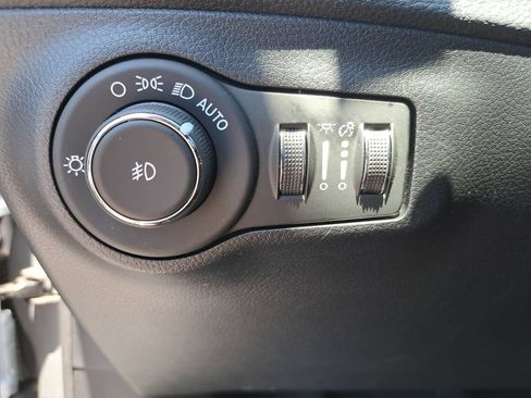 Used 2020 Jeep Compass Limited AWD/4WD image 24