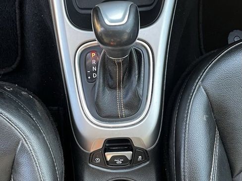 Used 2018 Jeep Compass Latitude w/ Popular Equipment Group image 29