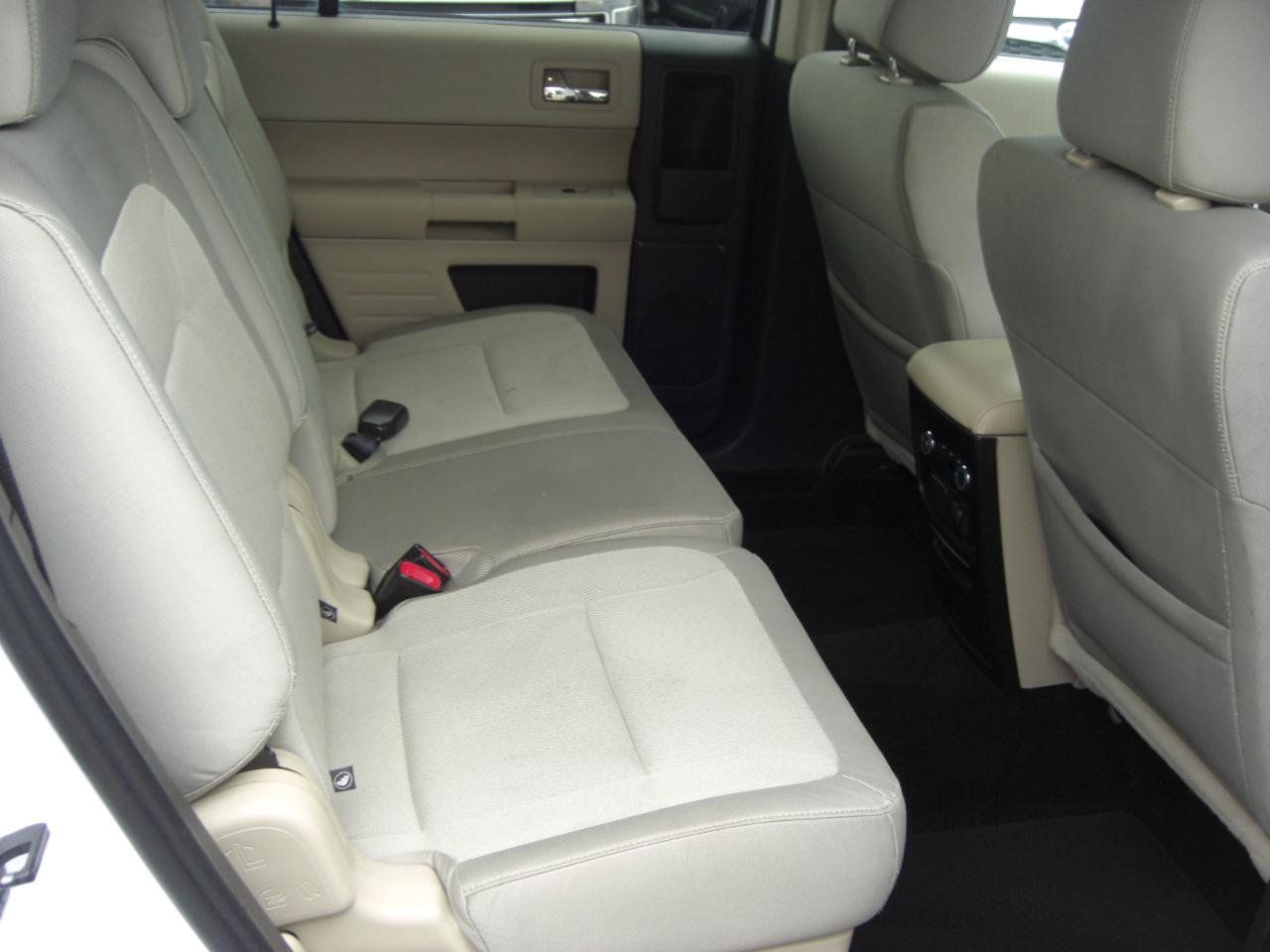 Used 2019 Ford Flex SE FWD image 10