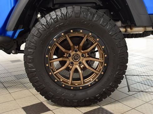 Used 2024 Jeep Gladiator Rubicon w/ Convenience Group image 21