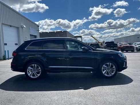Used 2023 Audi Q7 2.0T Premium w/ Towing Package AWD/4WD image 8