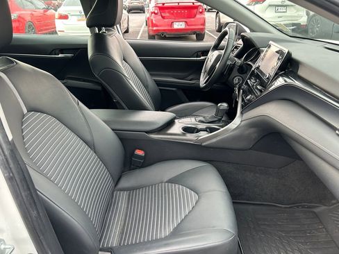 Used 2022 Toyota Camry SE image 31