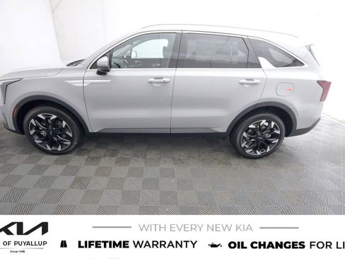 New 2026 Kia Sorento EX image 8
