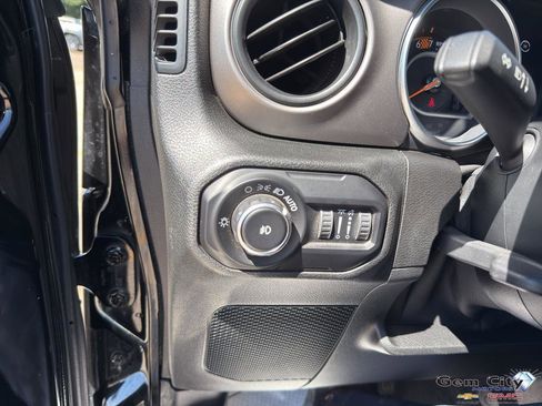 Used 2020 Jeep Wrangler Unlimited Sport S image 26