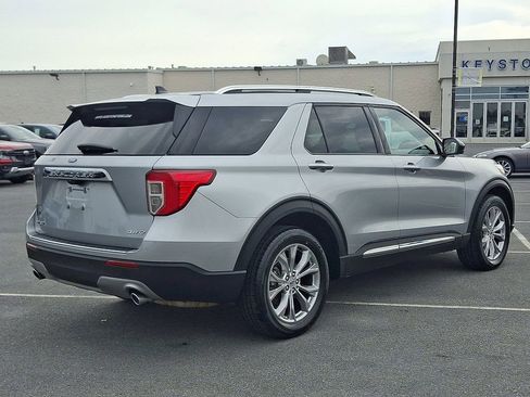 Certified 2024 Ford Explorer Limited image 6