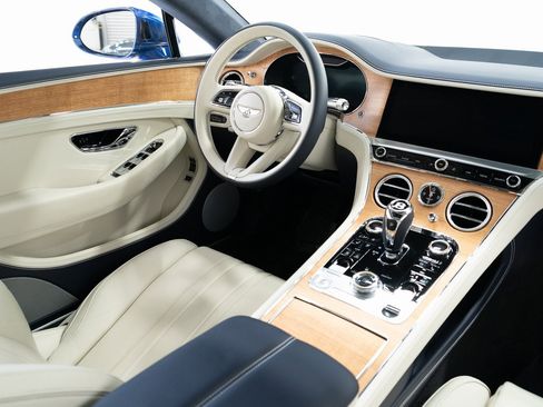 Certified 2024 Bentley Continental GT image 22