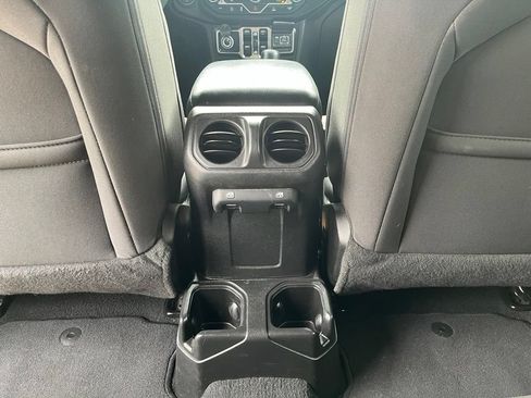 Used 2023 Jeep Wrangler Unlimited Sport AWD/4WD image 27