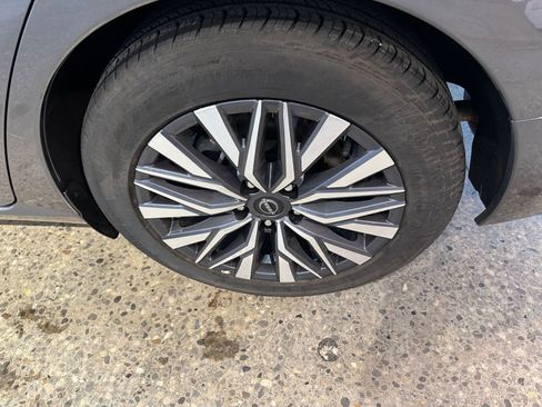 Used 2025 Nissan Altima 2.5 SV image 29