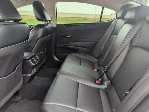 Certified 2020 Lexus ES 350 w/ Premium Package FWD image 25