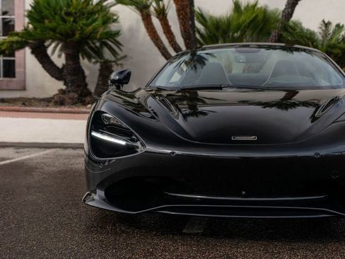 New 2026 McLaren 750S Spider RWD image 36