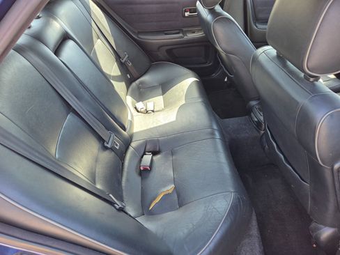 Used 2003 Lexus IS 300 RWD image 10
