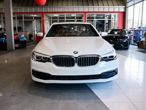 Used 2020 BMW 530i w/ Convenience Package image 2