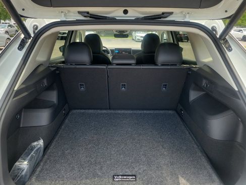 Certified 2026 Volkswagen Tiguan SE AWD/4WD image 15