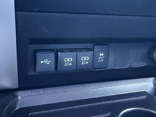 Used 2020 Toyota Tundra SR5 w/ TRD Off-Road Package AWD/4WD image 20